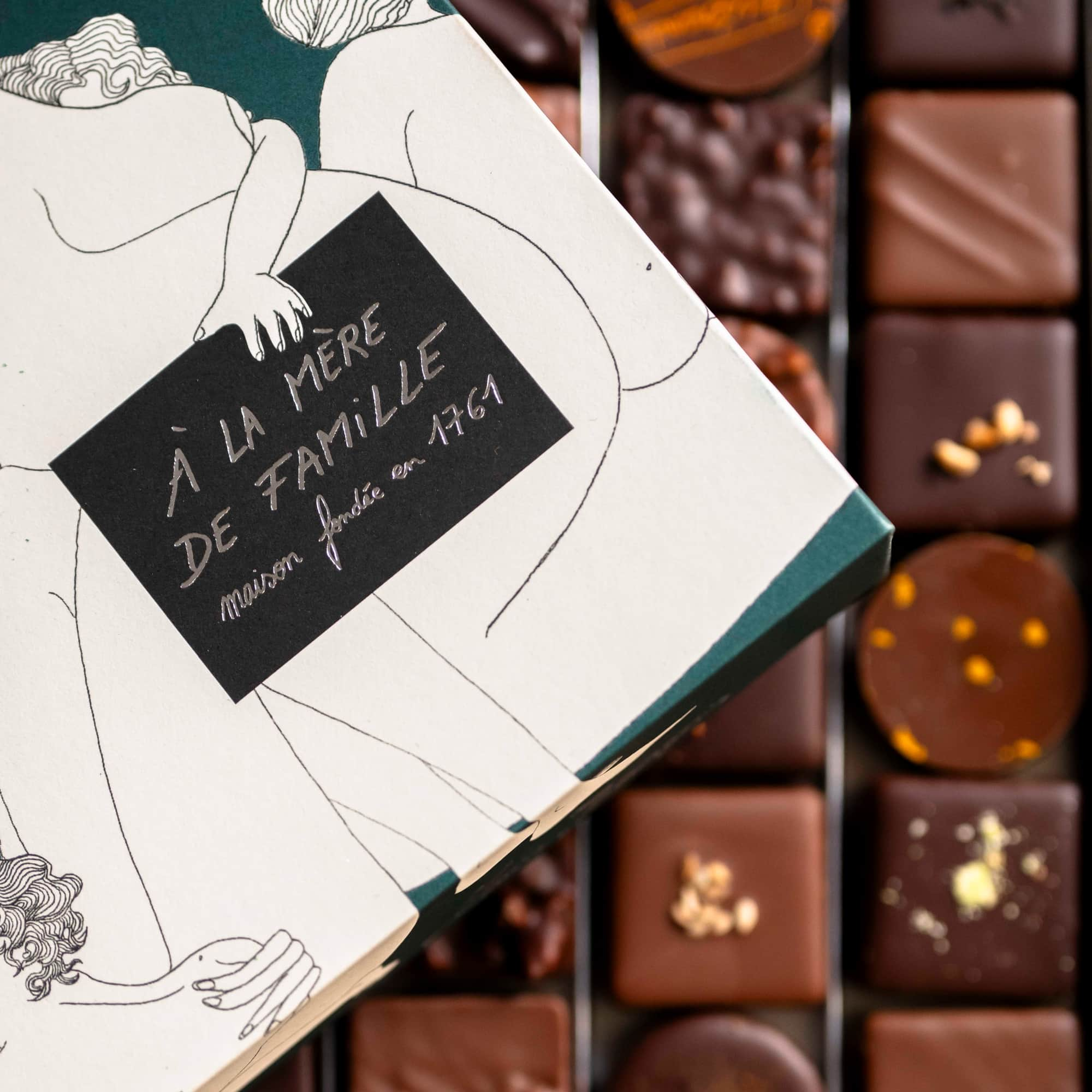 Coffret de chocolats x Louise Bourgoin